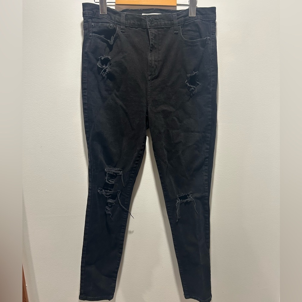 DYNDNM KATE, size 31, black distressed jeans, skinny leg, stretchy